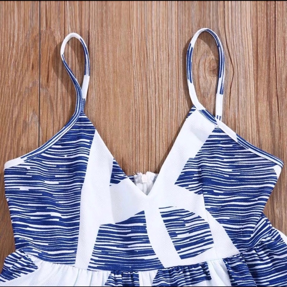 Super Cute Beach 🏖 Romper🌸 - Picture 4 of 7